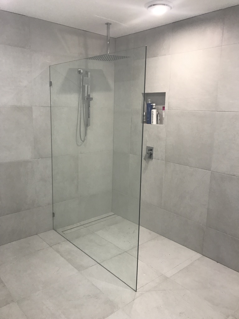 Large Glass Showerscreen Panel