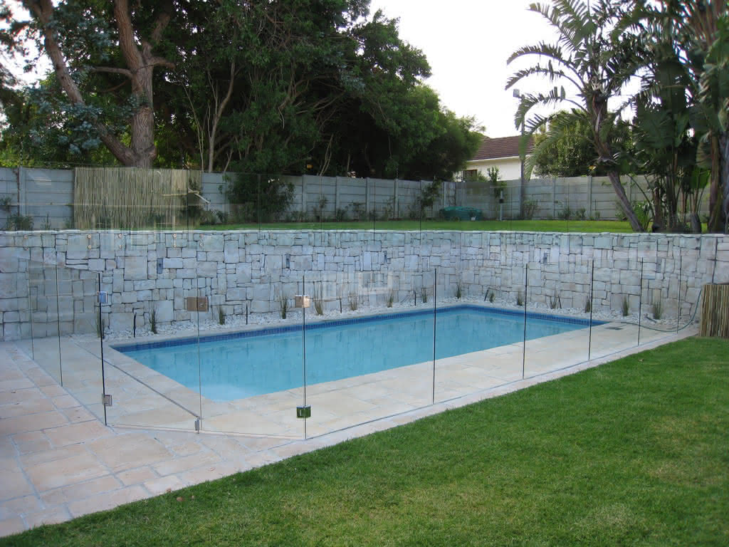 Double pool gate